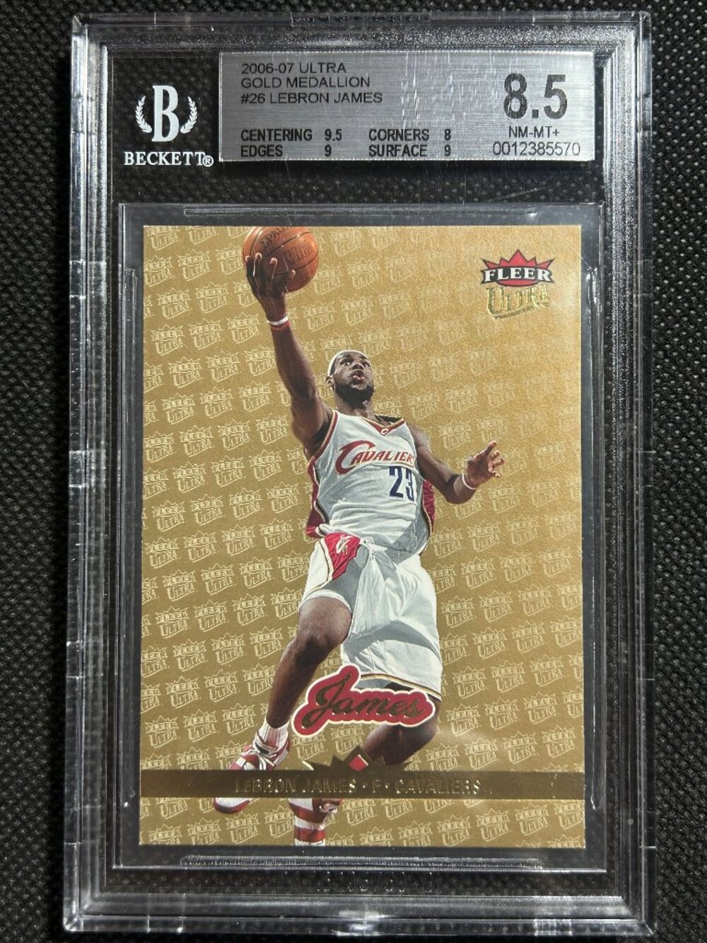 2006 FLEER ULTRA GOLD MEDALLION #26 LEBRON JAMES SP BGS 8.5 NM/MINT
